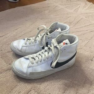 Nike Blazer’s Woman Mid ‘77 Sneakers!!!